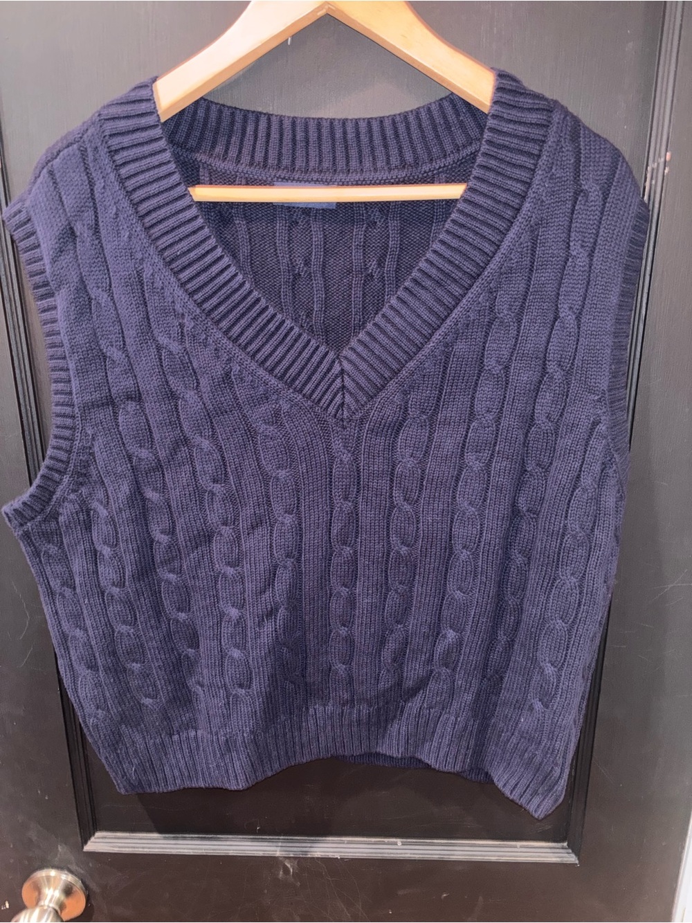 GAP Navy Cable Knit Sweater Vest XL 100% Cotton V-Neck Preppy